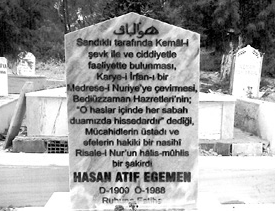 Dosya:Hasan Atıf Egemen kabir.png
