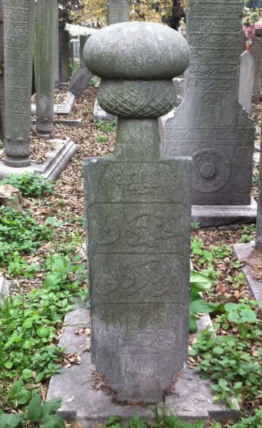 Dosya:Kani Mezar.jpg